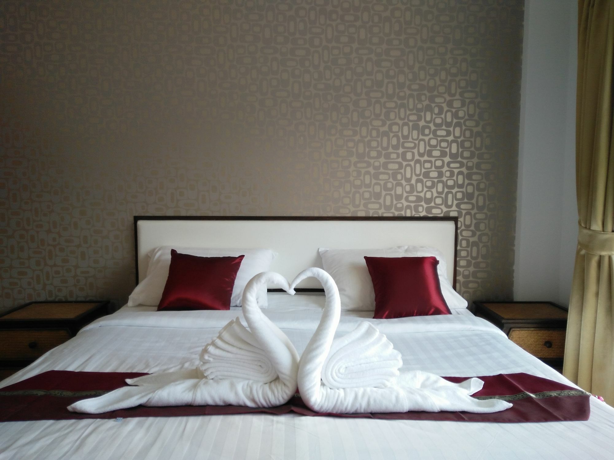 White Sky Boutique Hotel Patong Eksteriør billede
