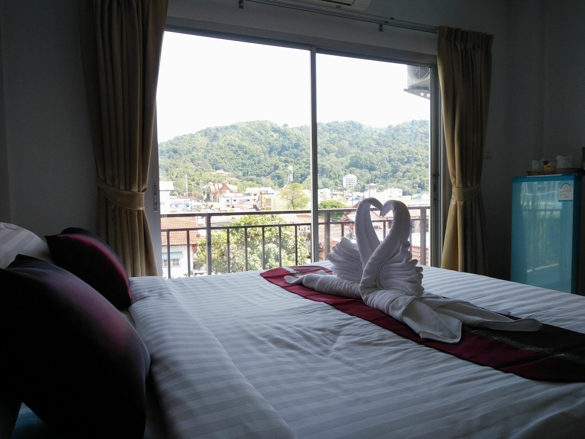 White Sky Boutique Hotel Patong Eksteriør billede